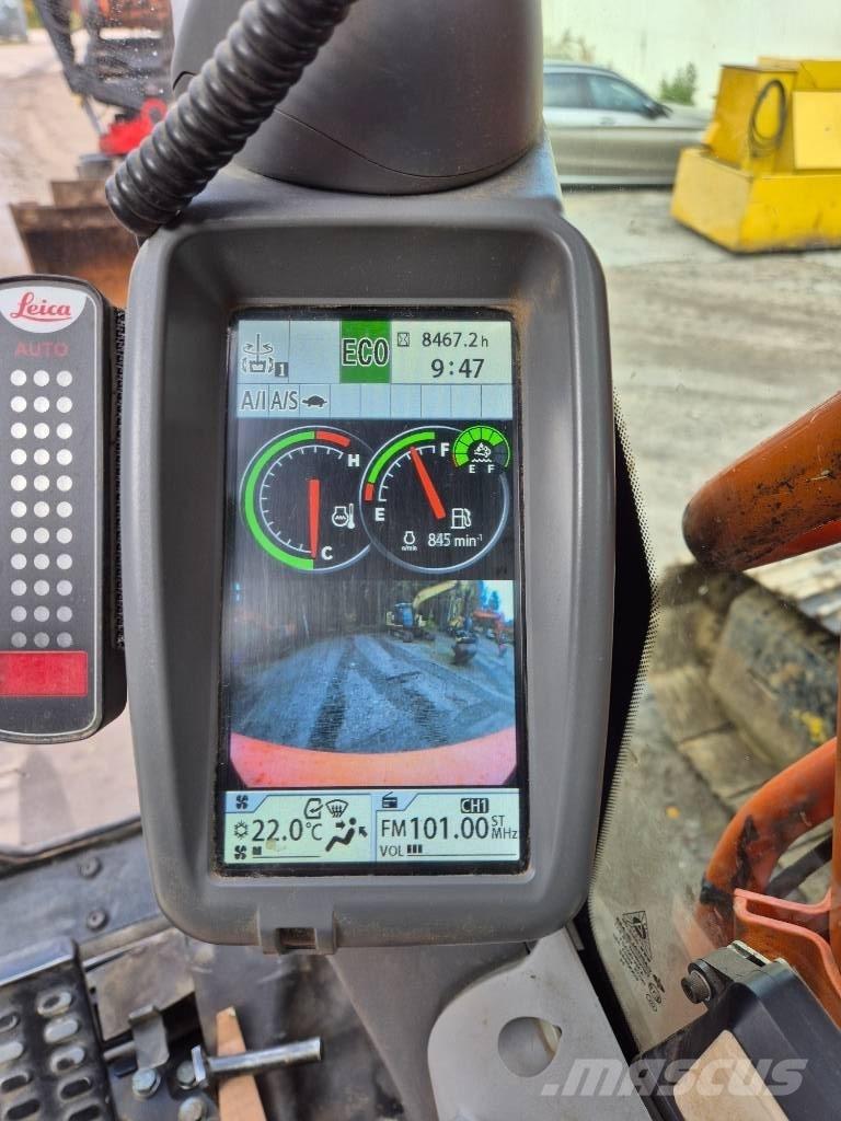 Hitachi ZX 300 LC-6 Beltegraver
