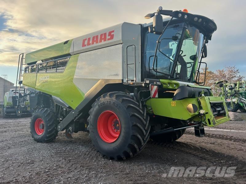 CLAAS LEXION 5400 Skurtreskere