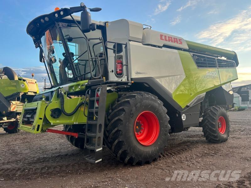CLAAS LEXION 5400 Skurtreskere