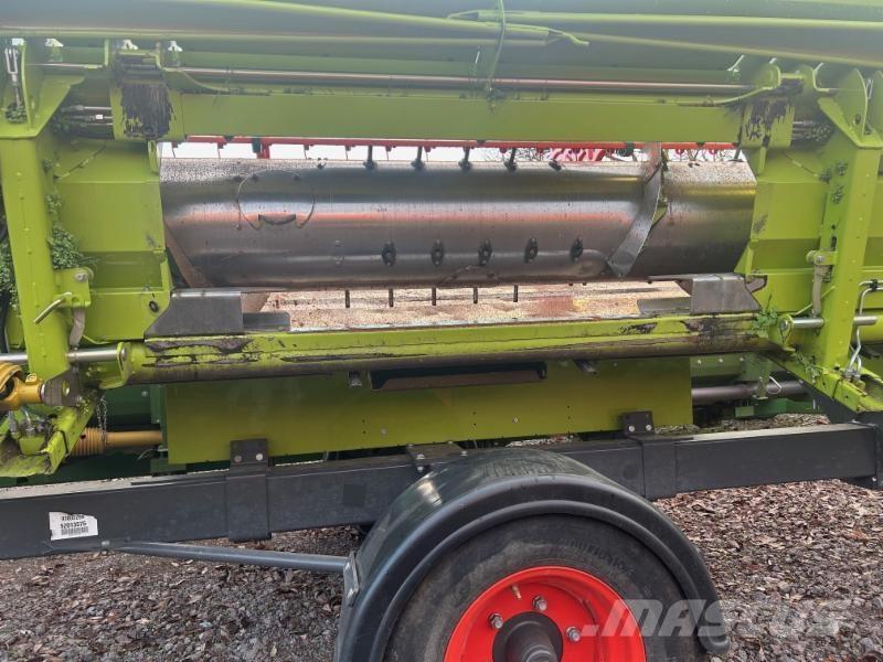CLAAS LEXION 5400 Skurtreskere