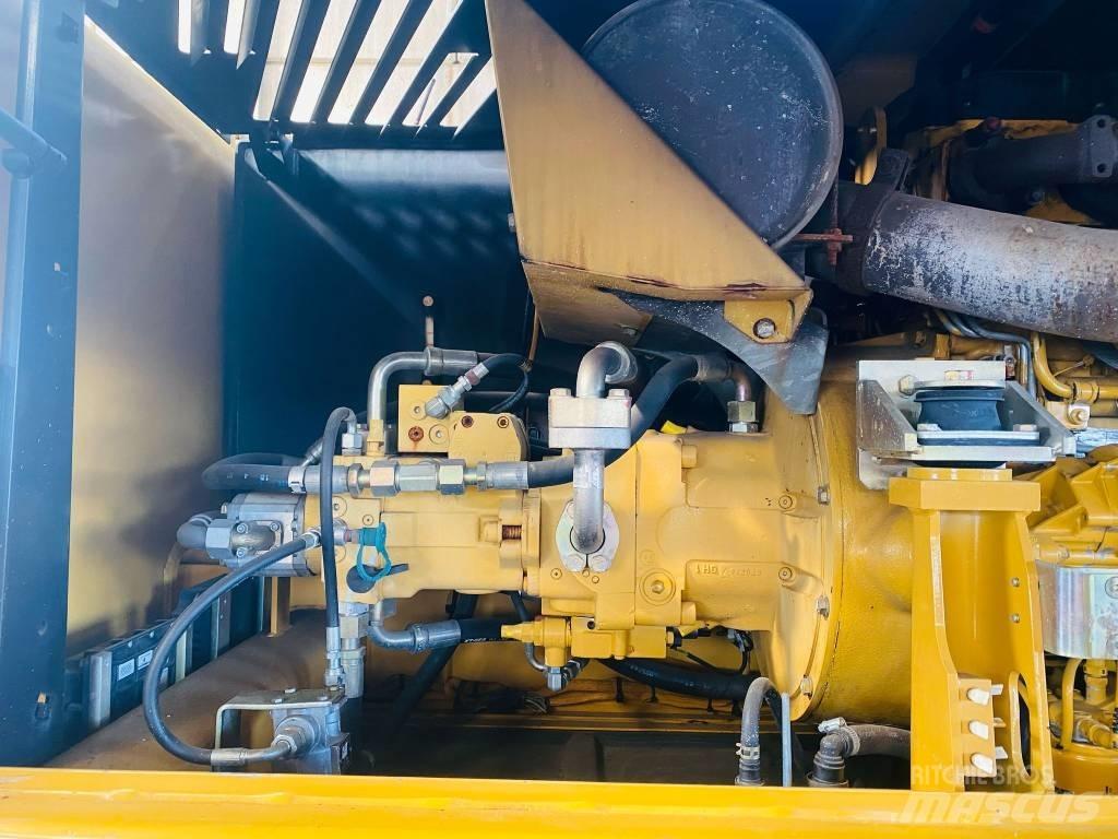 CAT M 318 D Hjulgravere