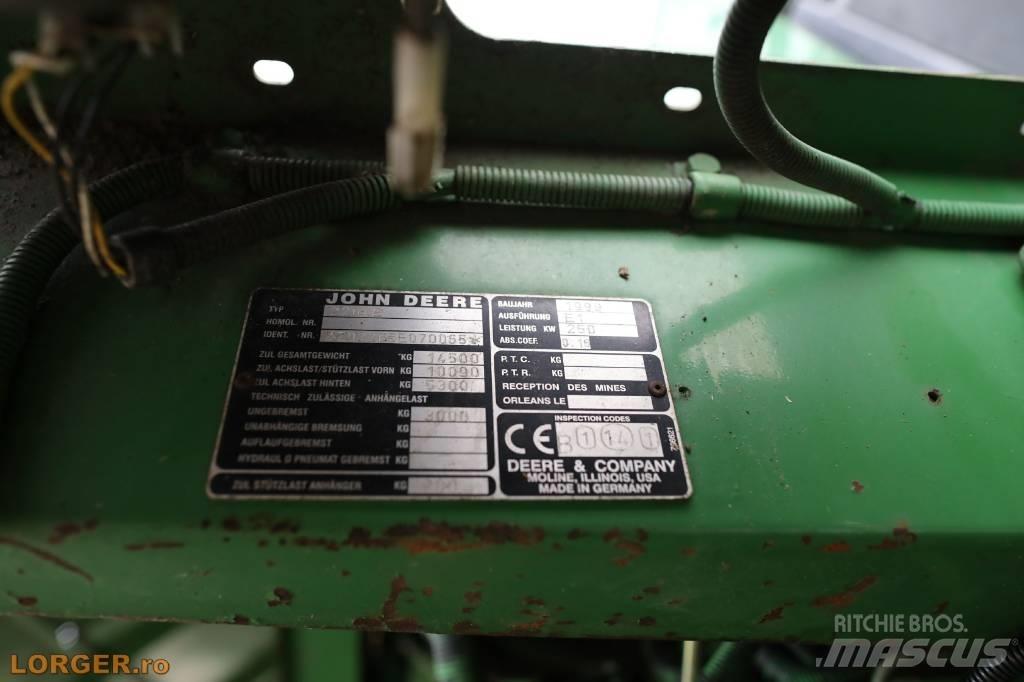 John Deere 2266 E Skurtreskere