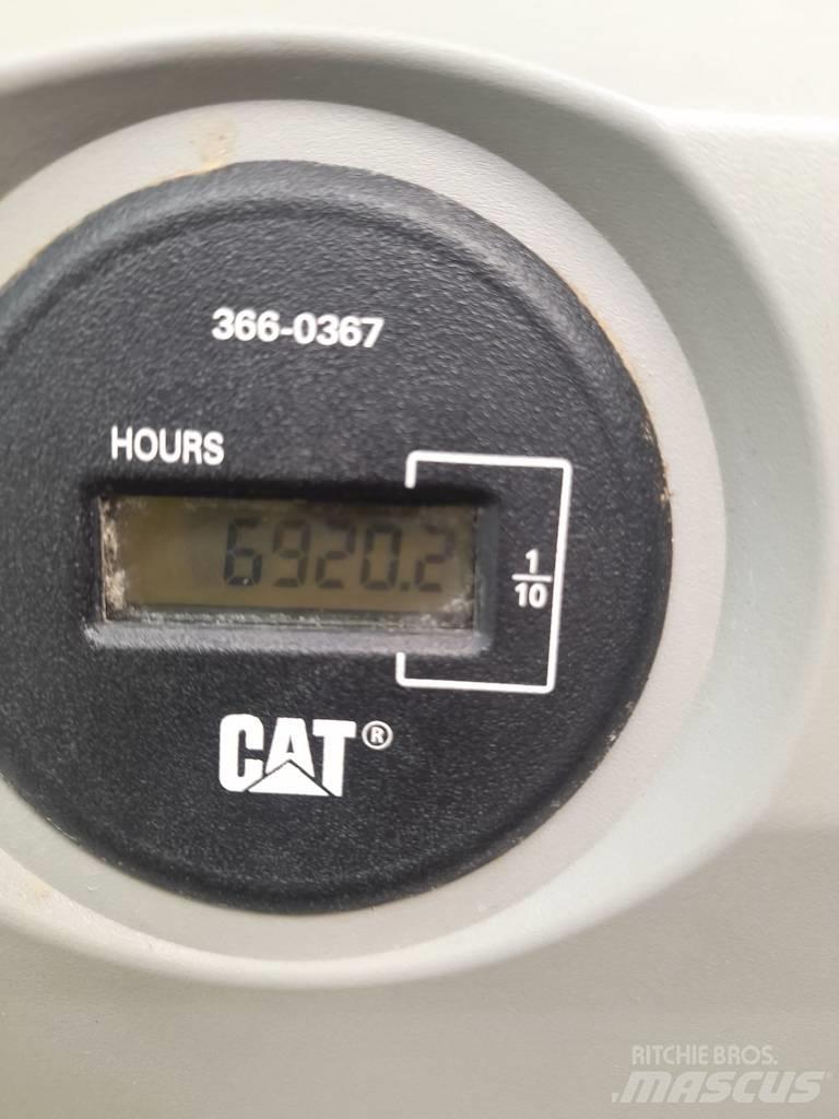 CAT 326 F Beltegraver