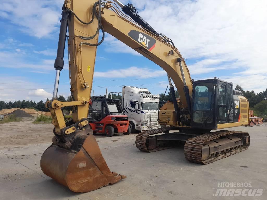 CAT 326 F Beltegraver