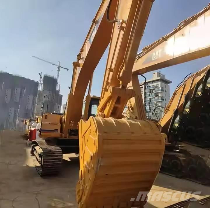 CAT 325 B Beltegraver