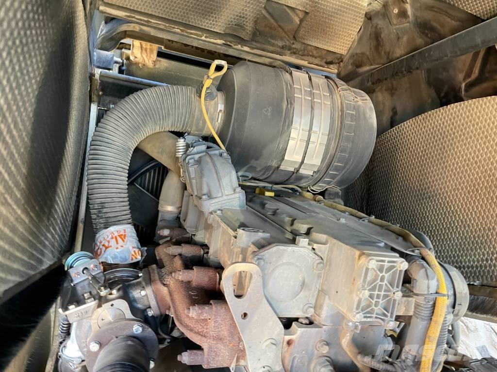 Bomag BW 213 DH-4 Valsetog