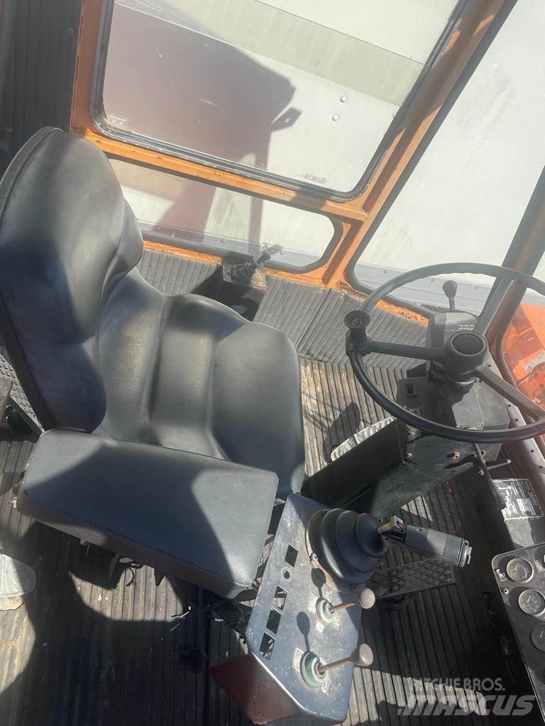 Valmet TD2212 Diesel Trucker