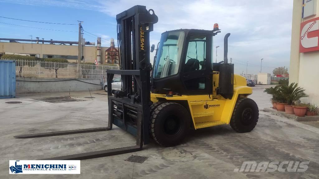 Hyster 9.00XM Diesel Trucker