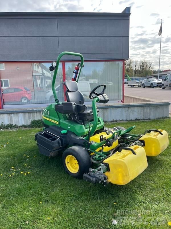 John Deere 2750 E Green klippere