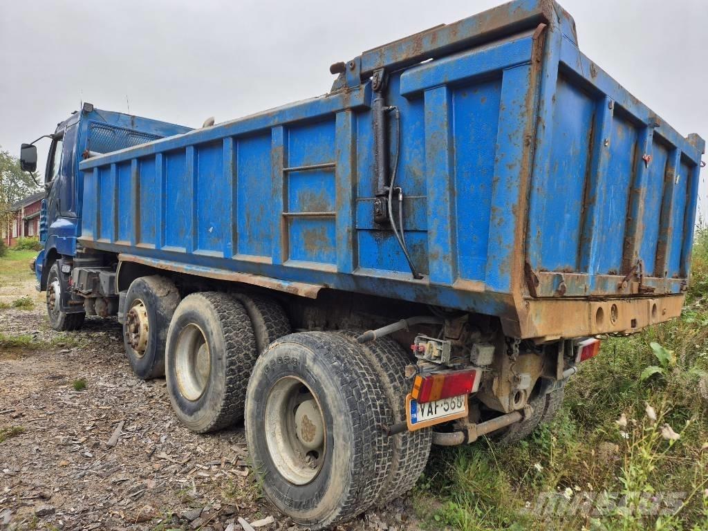 Sisu E14 Tippbil