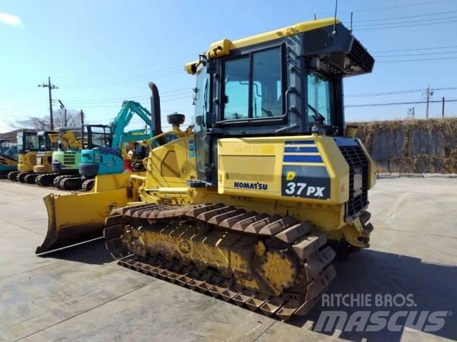 Komatsu D37PX-23 Dozere Beltegående