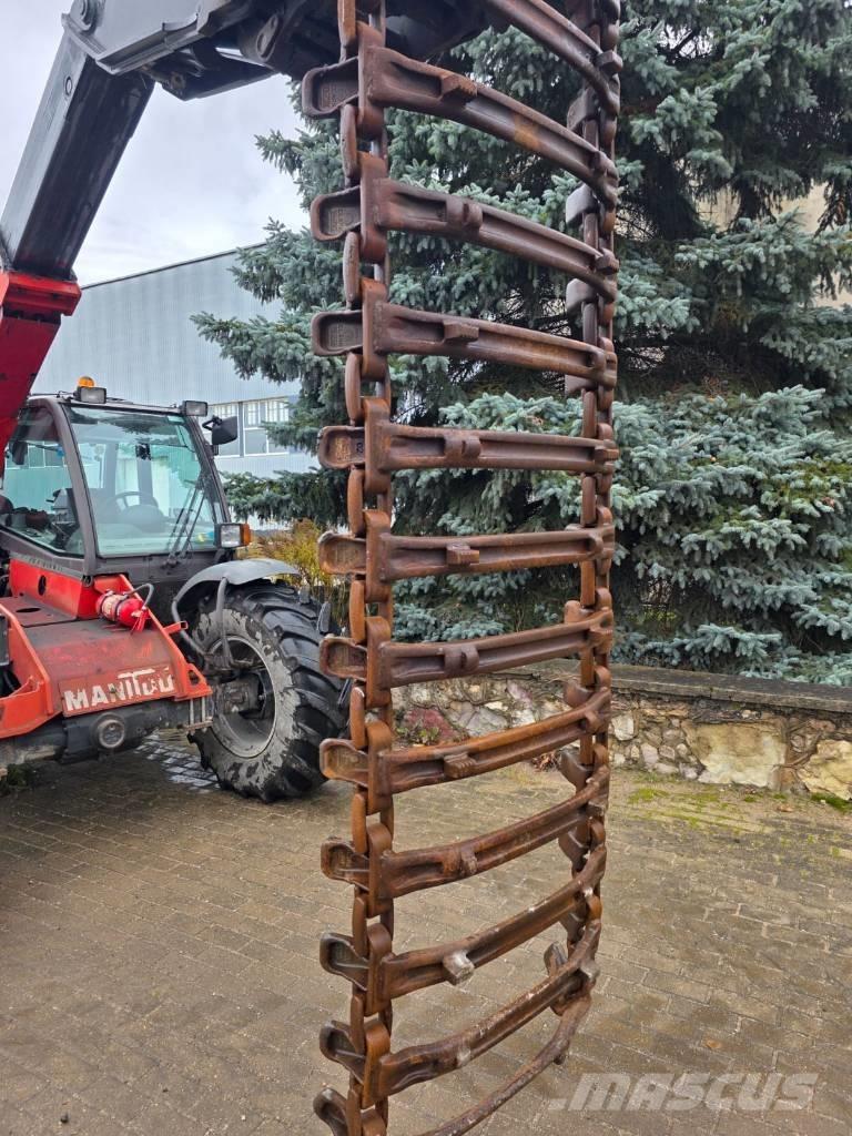 Clark Terra Belter, kjettinger og understell