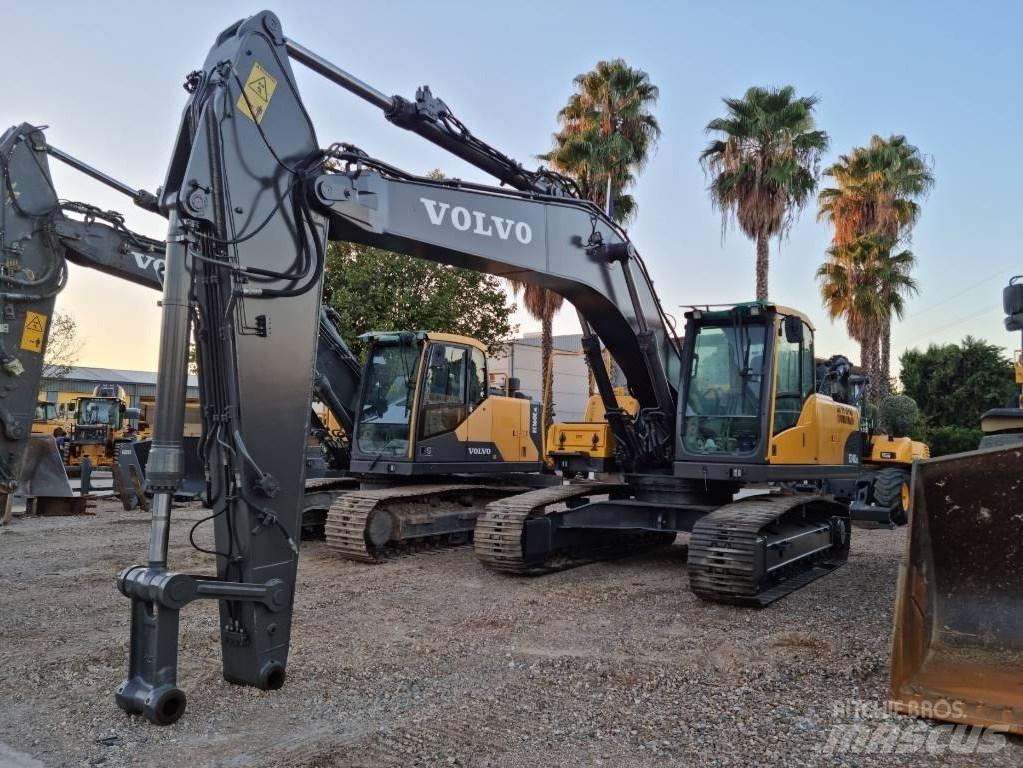 Volvo EC 240 C Beltegraver