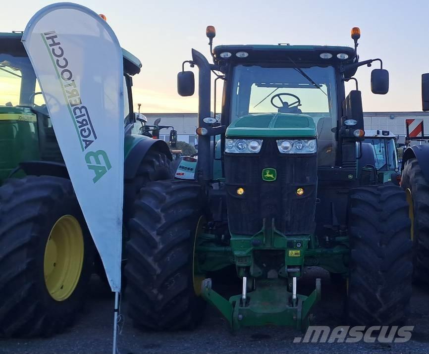John Deere 7230 R Traktorer