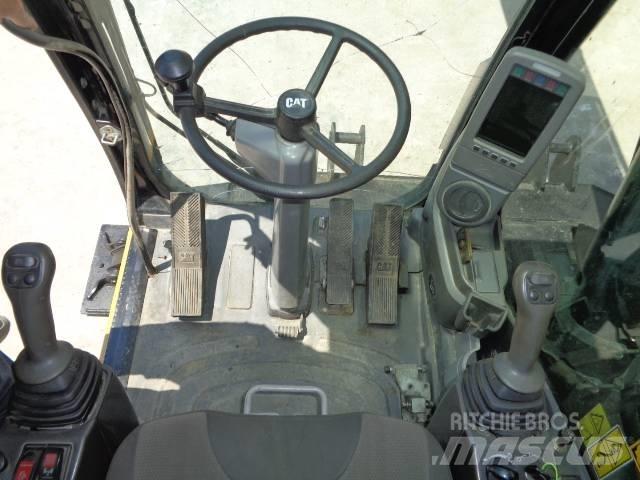 CAT M 318 D Hjulgravere