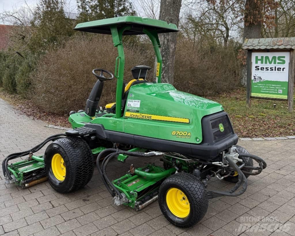 John Deere 8700 A Fairway klippere