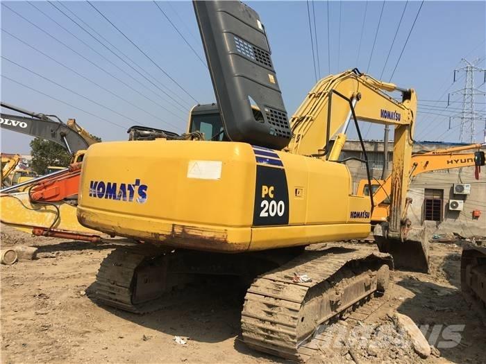 Komatsu PC 200-8 Beltegraver
