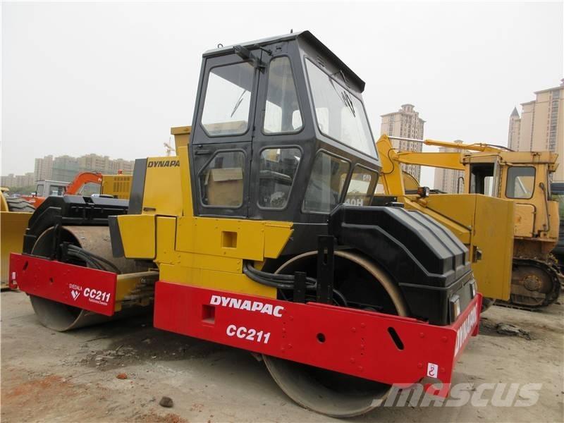 Dynapac CC 211 Tandem Valser