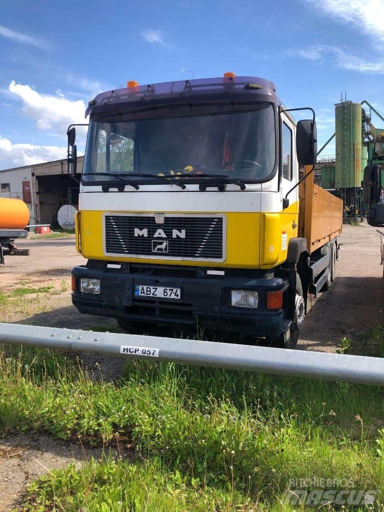 MAN 26.322 Kranbil