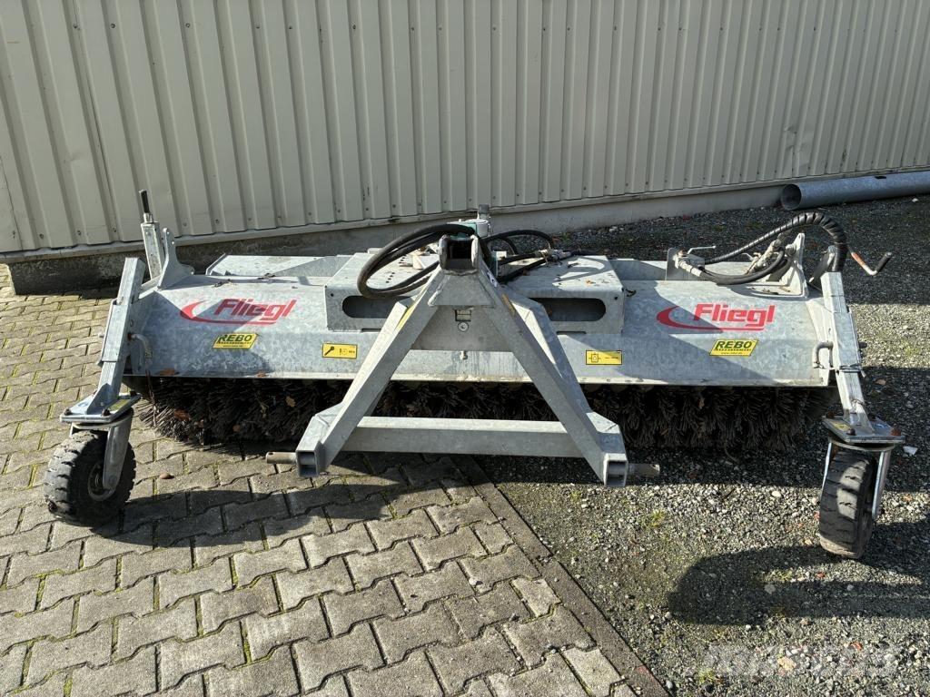 Fliegl KEH230/600 Feiemaskiner