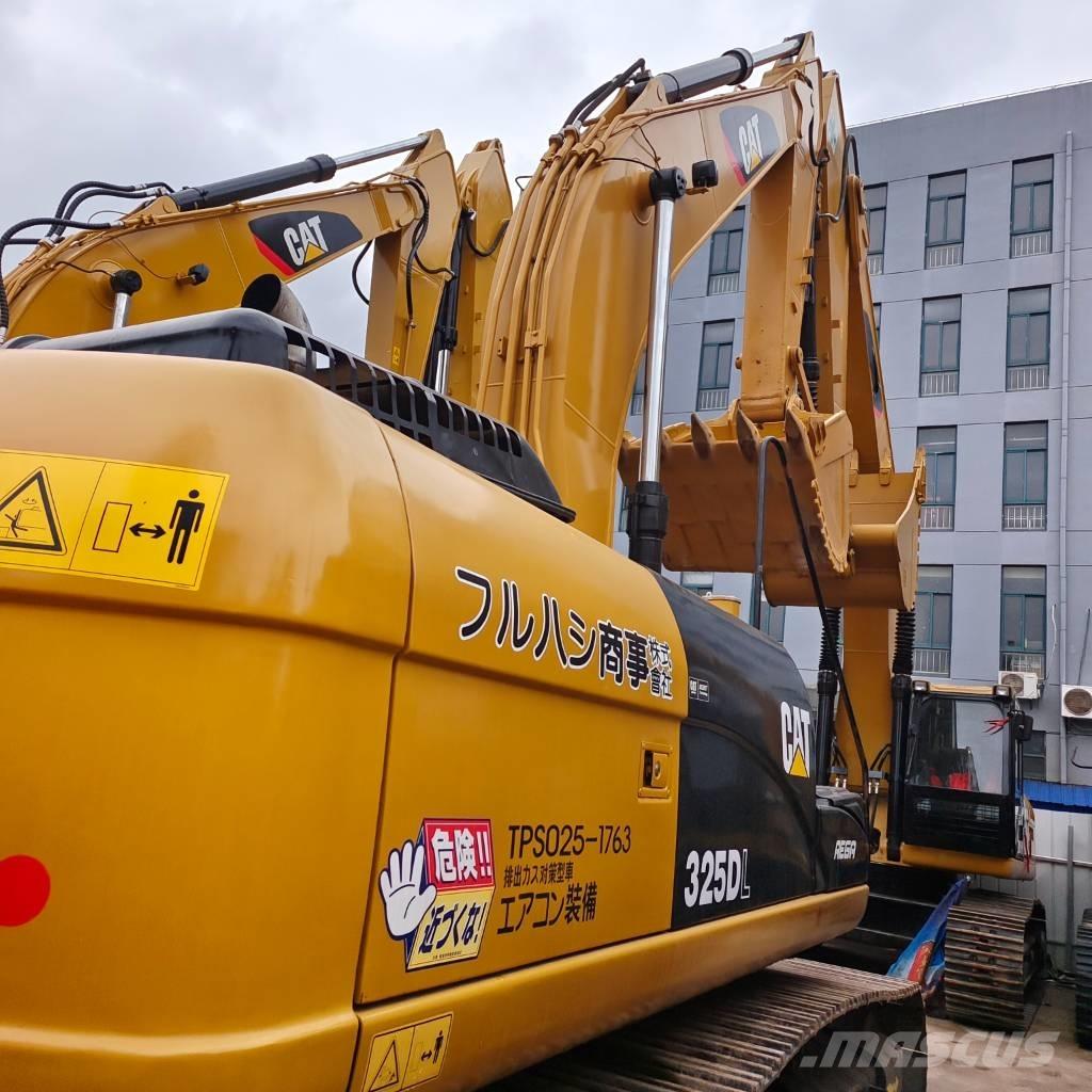 CAT 325 D Beltegraver