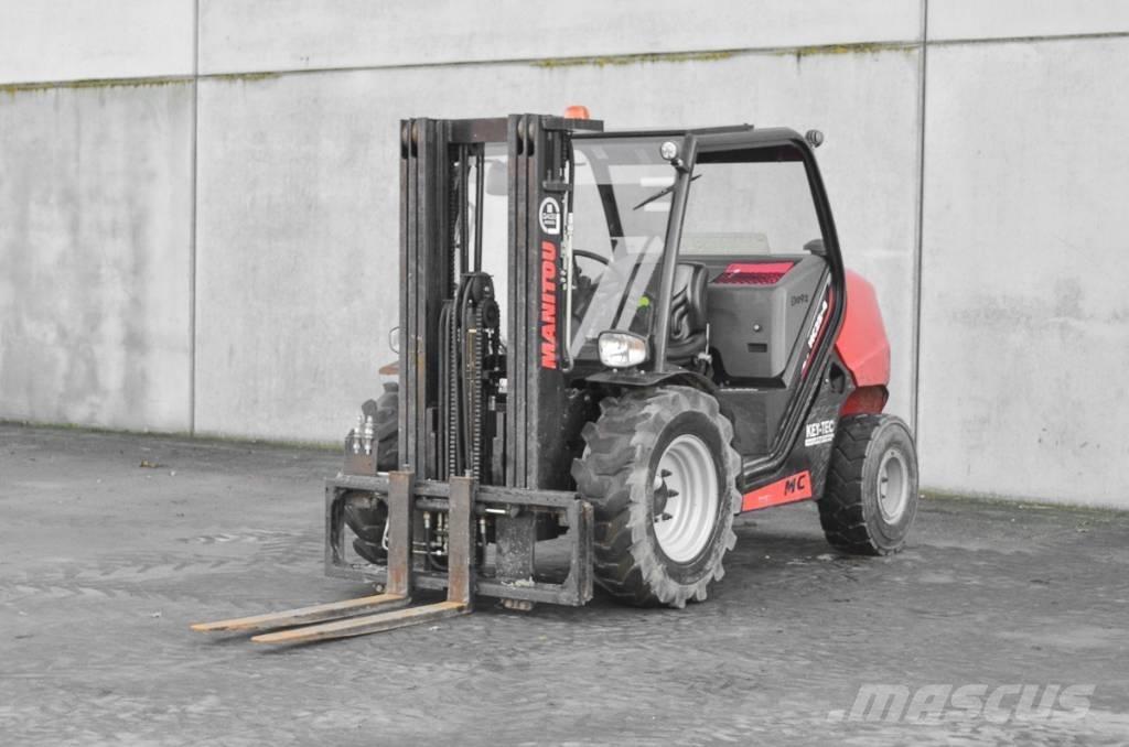 Manitou MC 25-4 Diesel Trucker