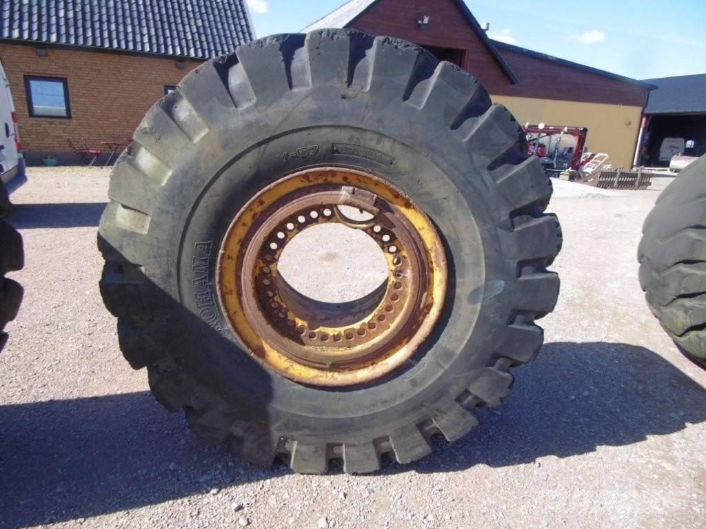  Däck Dekk, hjul og felger