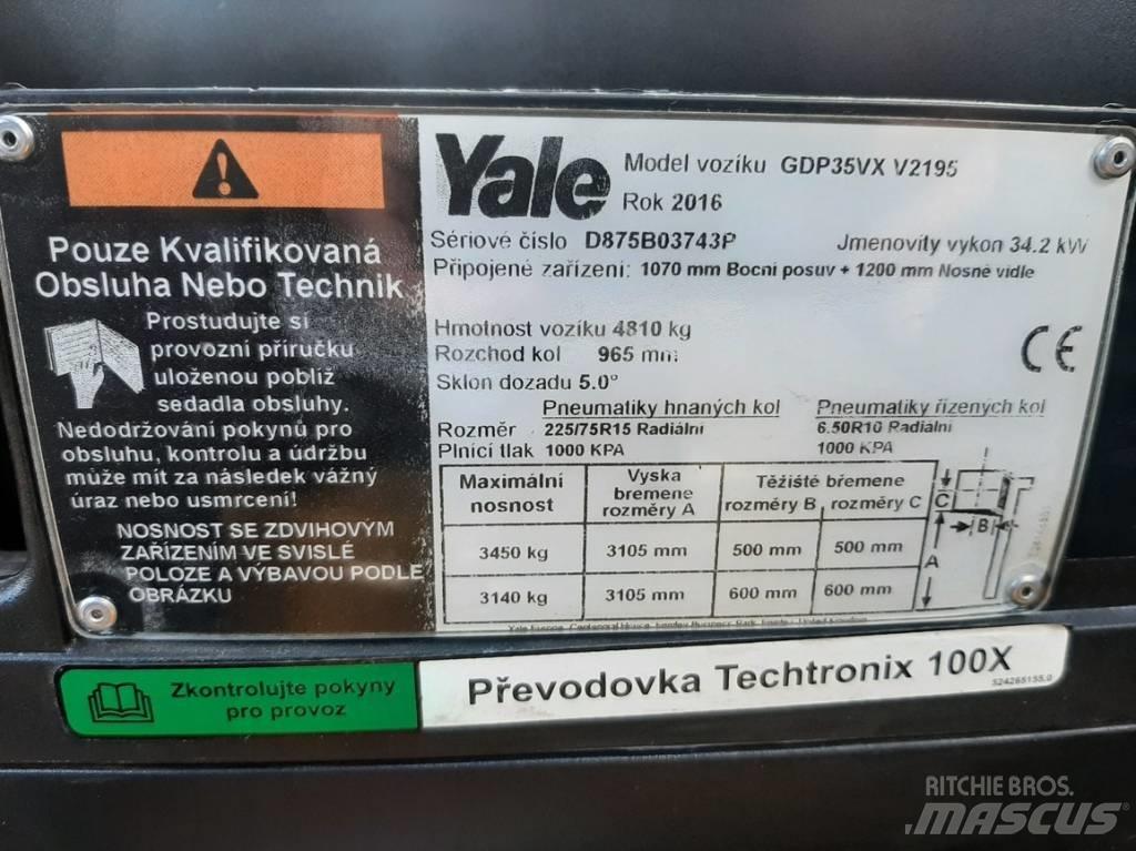 Yale GDP35VX Diesel Trucker