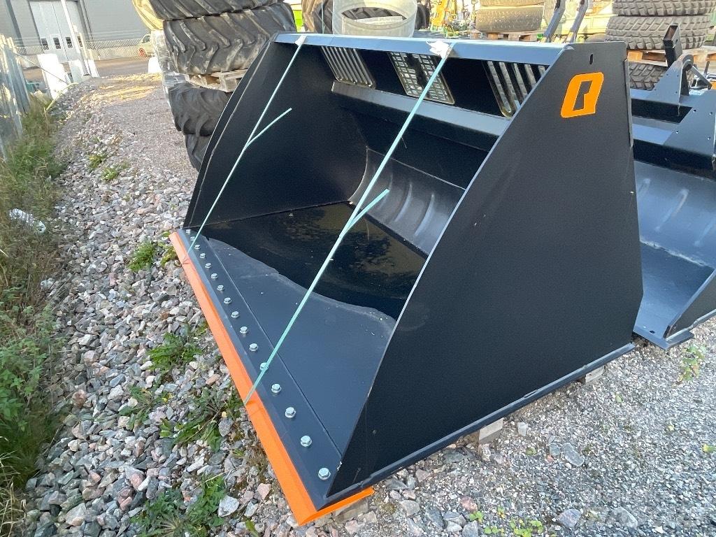 Quicke 245 VXL Frontlaster ektrautstyr