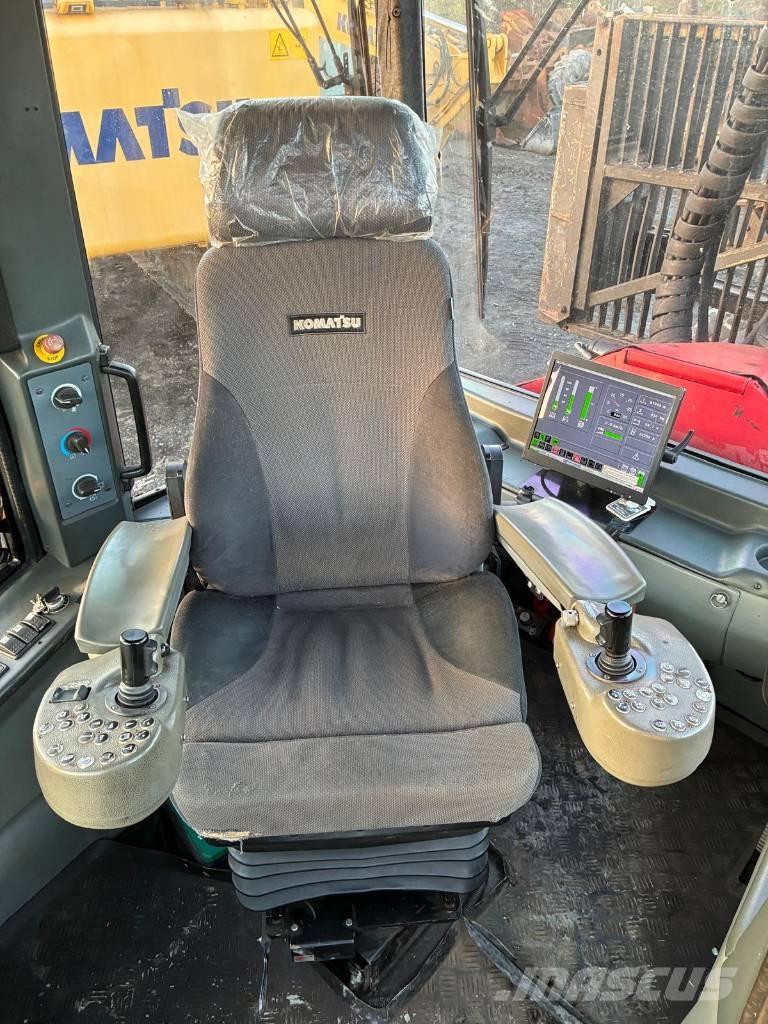 Komatsu 860.4 Lassbærere