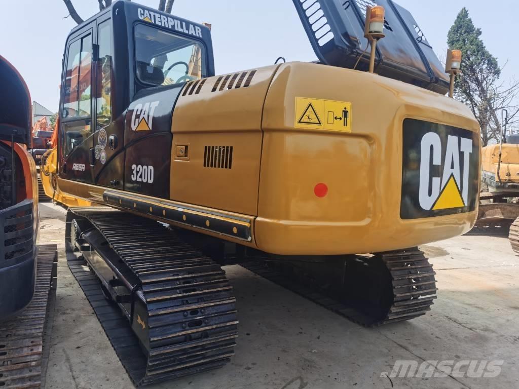 CAT 320 D2 Beltegraver