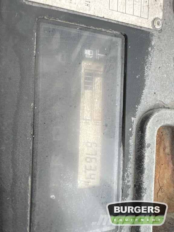 Toyota 8FDF25 Diesel Trucker