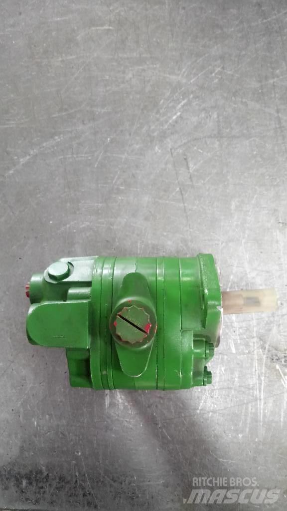 John Deere Αντλία Hydraulikk