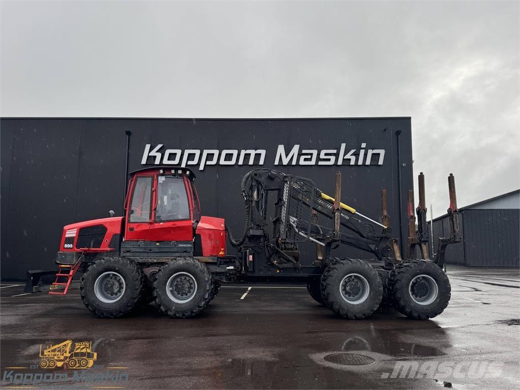 Komatsu 895 Lassbærere