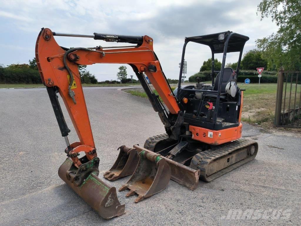Hitachi ZX 26 U-5A Minigravere <7t
