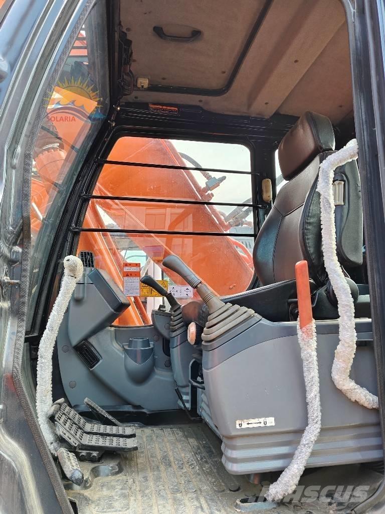 Hitachi ZX 200 Beltegraver