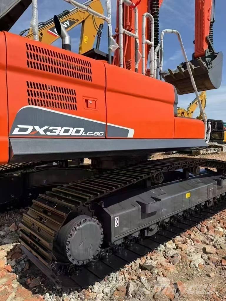 Doosan 300LC-9C Beltegraver