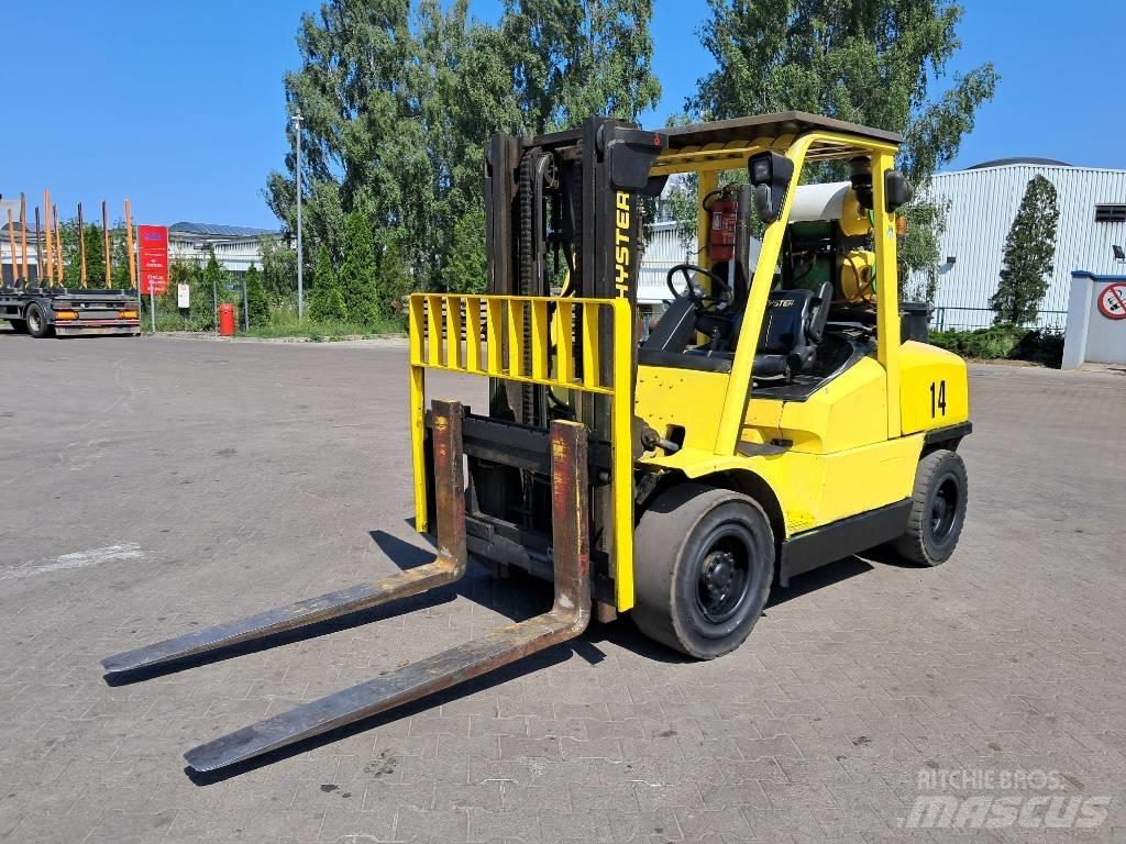 Hyster H5.00XM Diesel Trucker