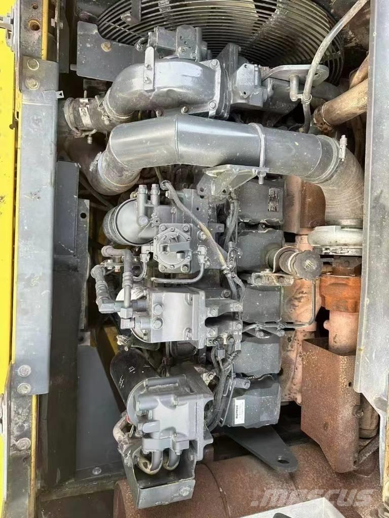 Komatsu 450-8 Beltegraver