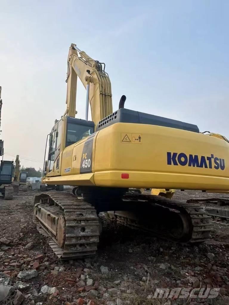 Komatsu 450-8 Beltegraver