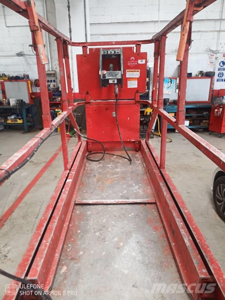 JLG 2030 ES Sakselifter