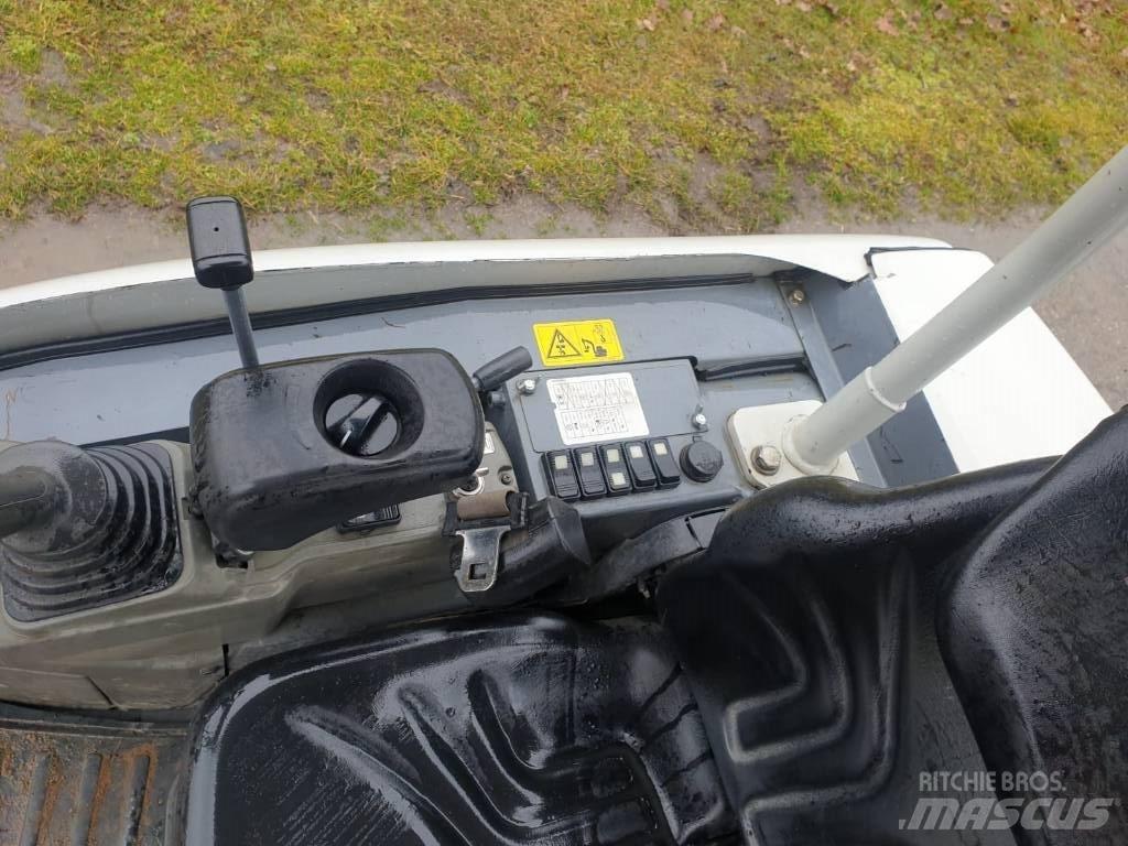 Takeuchi TB 225 Minigravere <7t