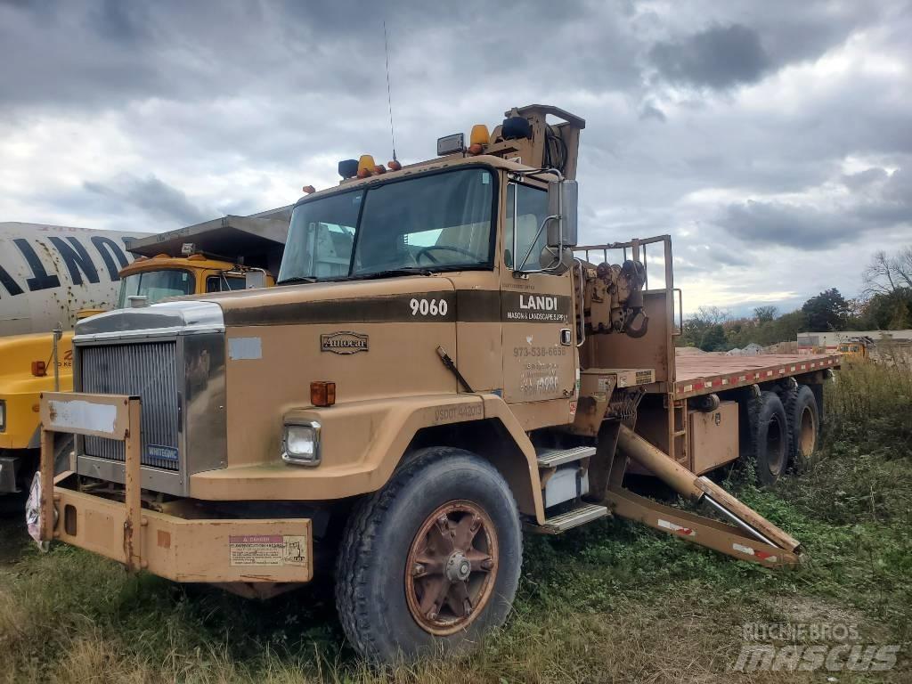 Autocar WHITE ACL64B Kranbil