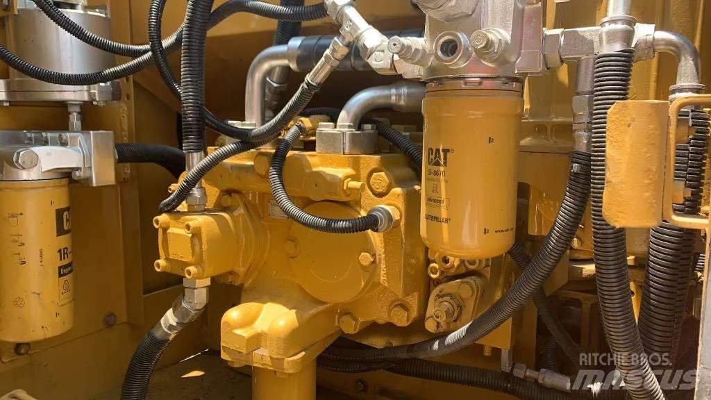 CAT 320 Beltegraver