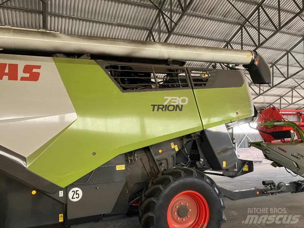 CLAAS Trion 730 Skurtreskere