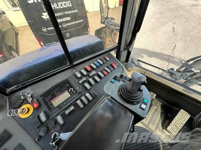 Huddig 1260B City Traktorgravere