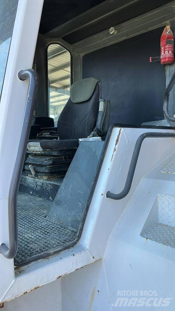 Dynapac DS 400 Hjullaster til komprimering