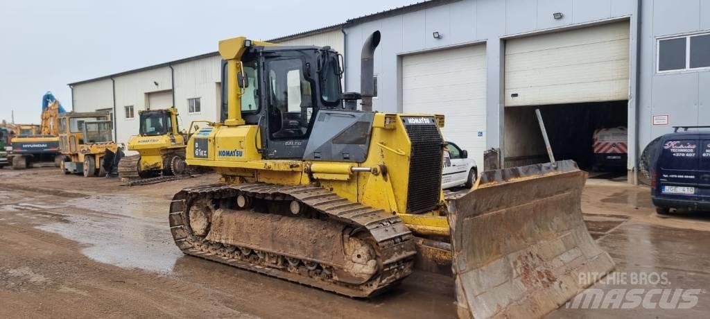 Komatsu D 61 EX-15 Dozere Beltegående