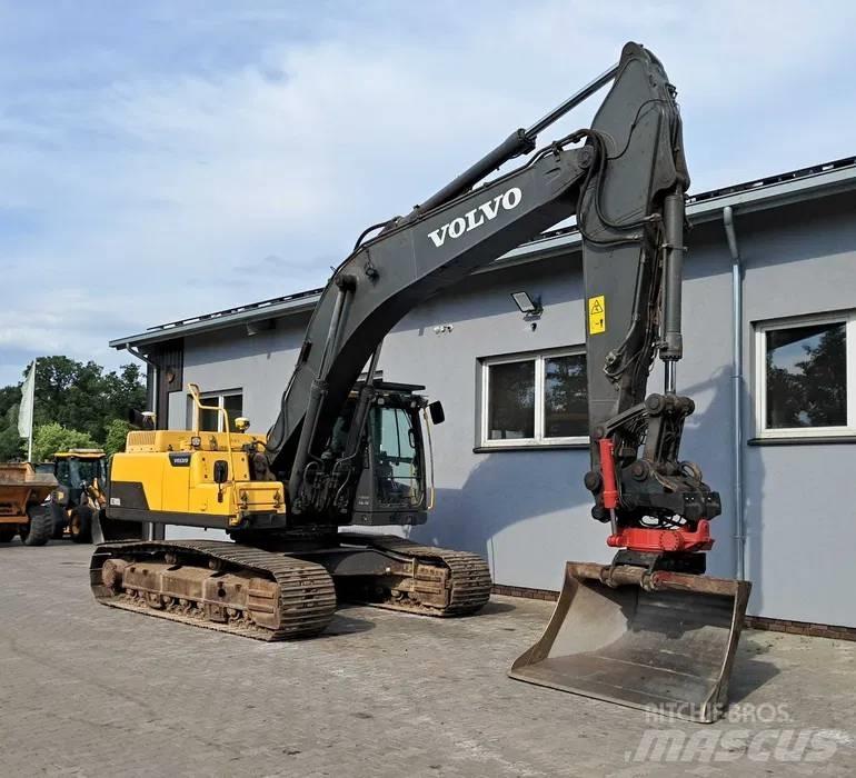 Volvo EC 300 D L Beltegraver