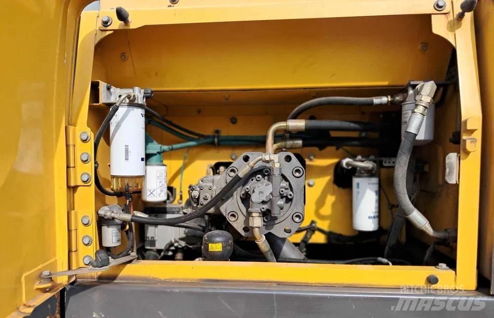 Volvo EC 300 D L Beltegraver